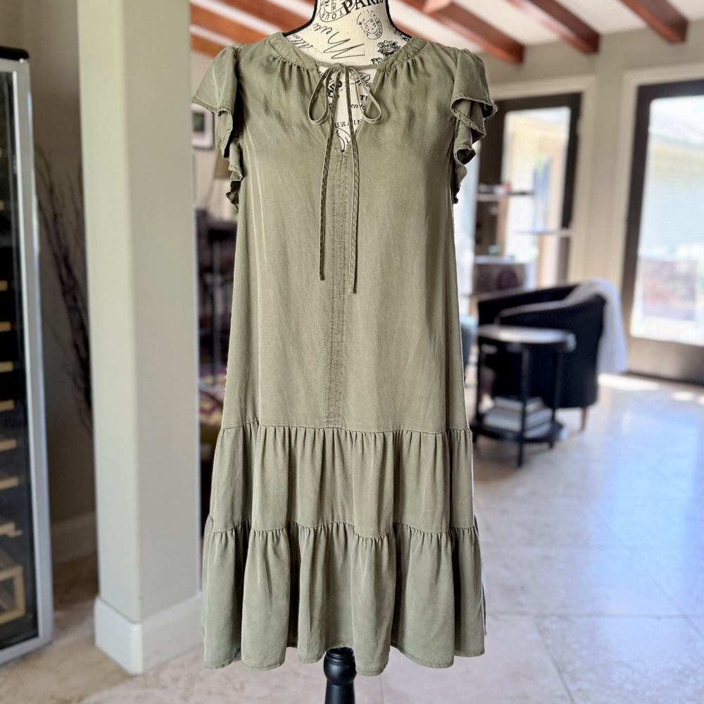 5 for $15 🌸 KNOX ROSE | Flutter Short Sleeve Tiered Dress in Olive, Size M